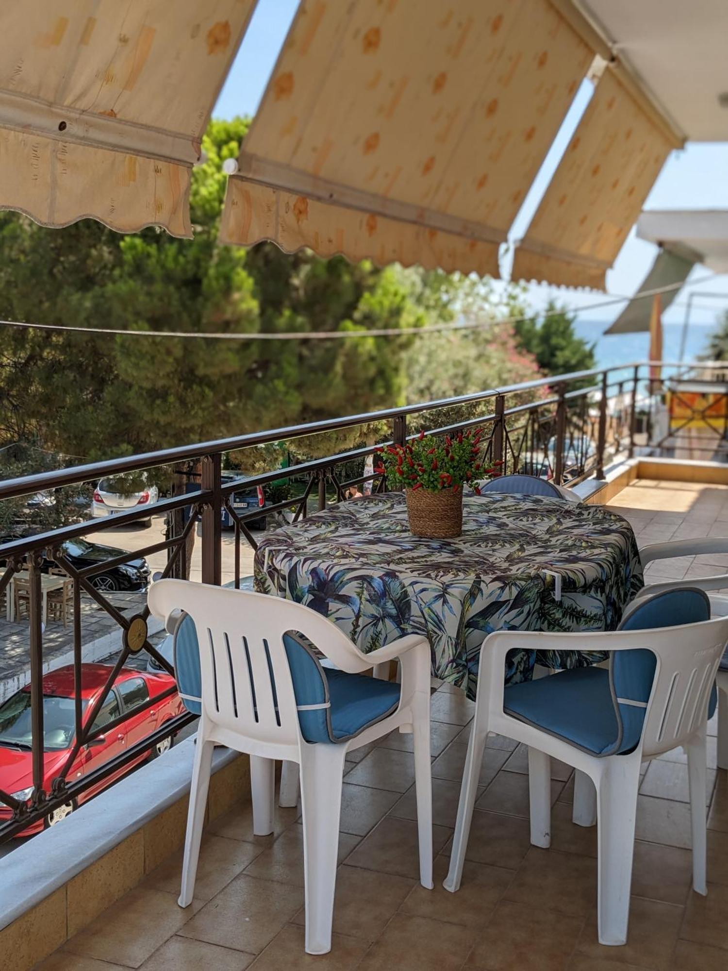 Rustic By The Sea Apartman Flojitá Kültér fotó